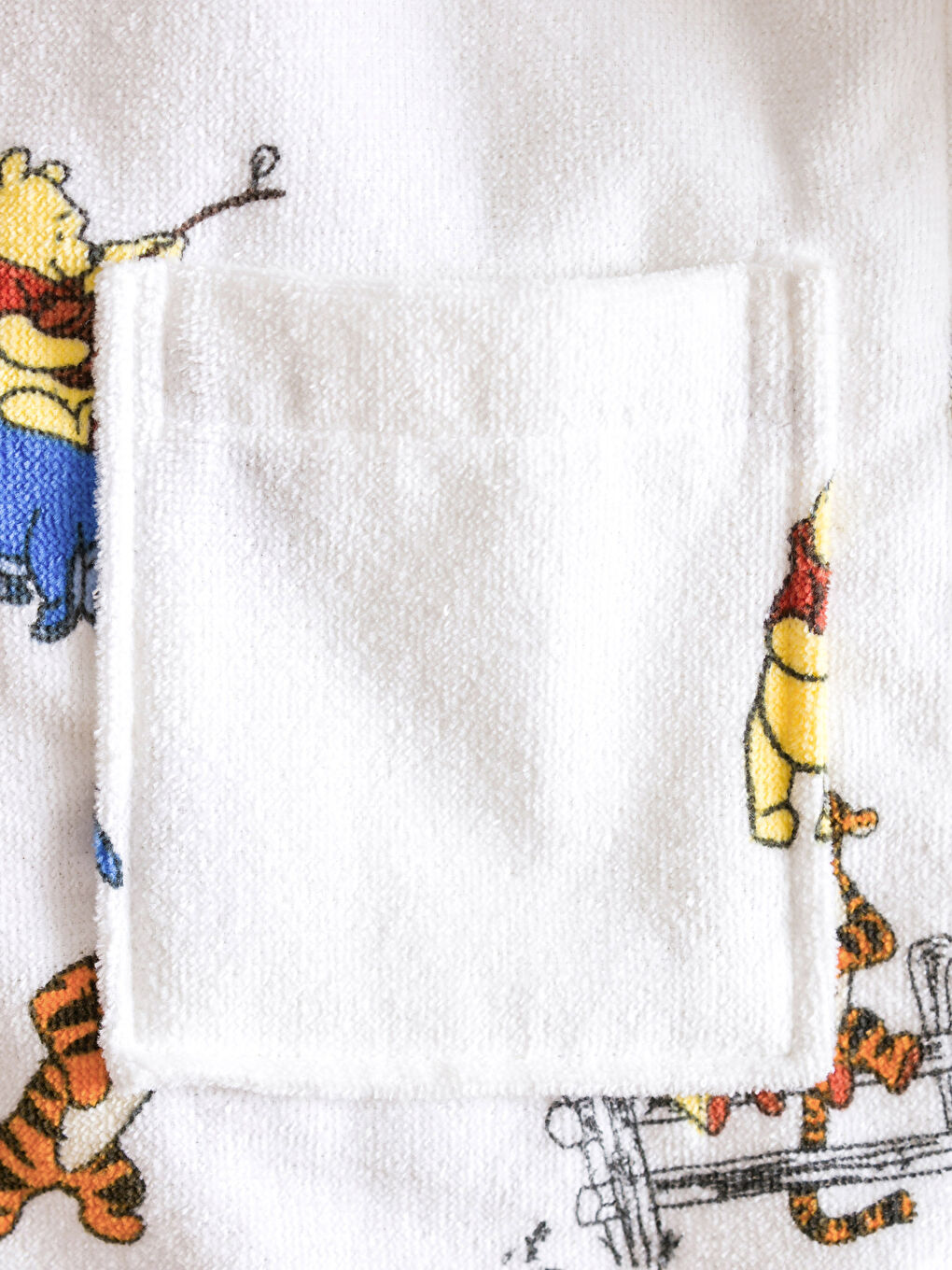 Karışık Winnie the Pooh Baskılı Kız Çocuk Bornoz-3