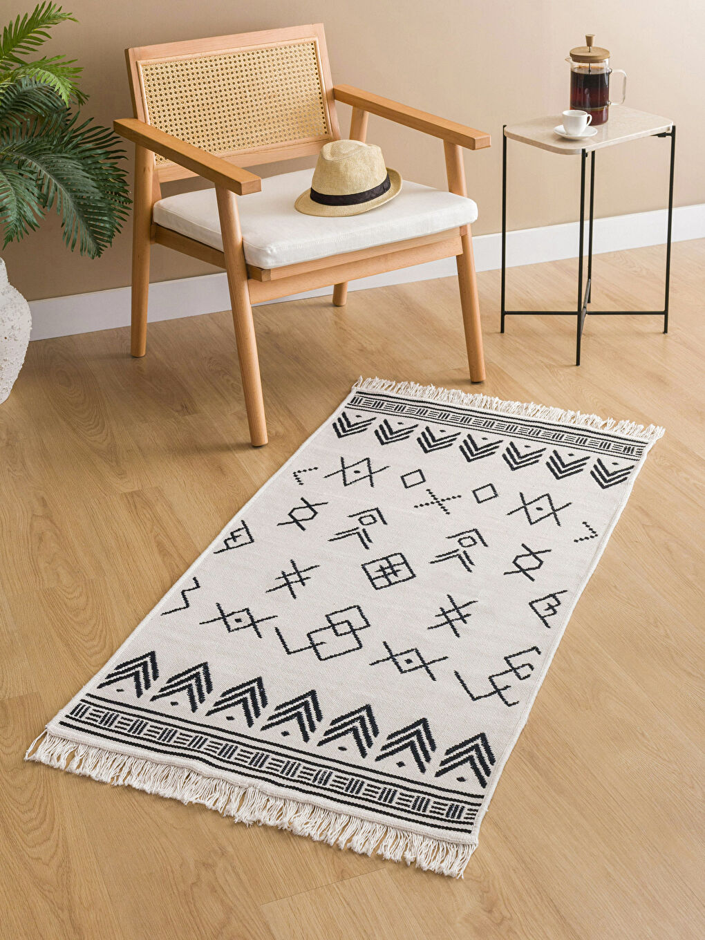 Karışık Etnik Desenli Halı 70x140 cm