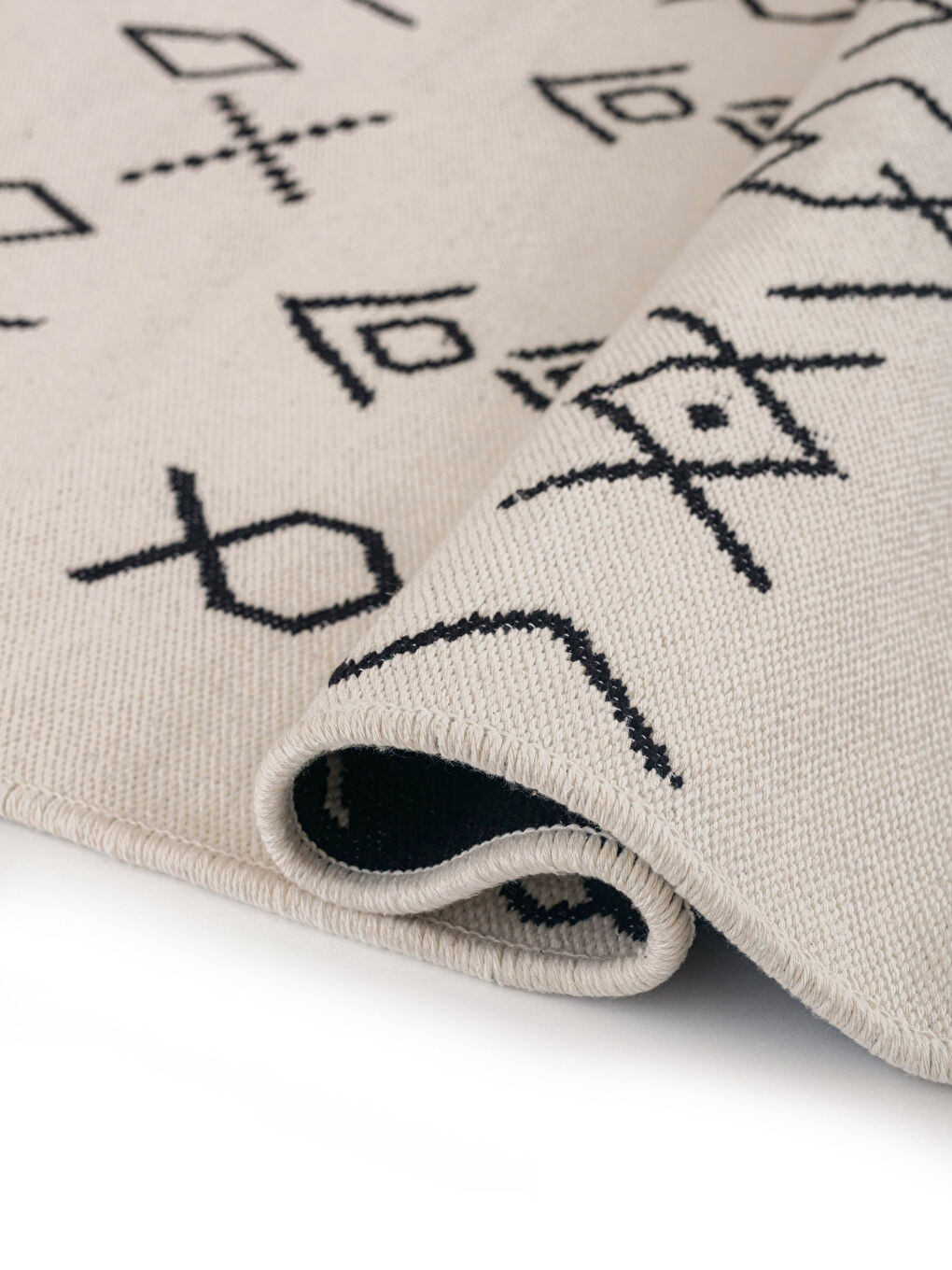 Karışık Etnik Desenli Halı 70x140 cm-3