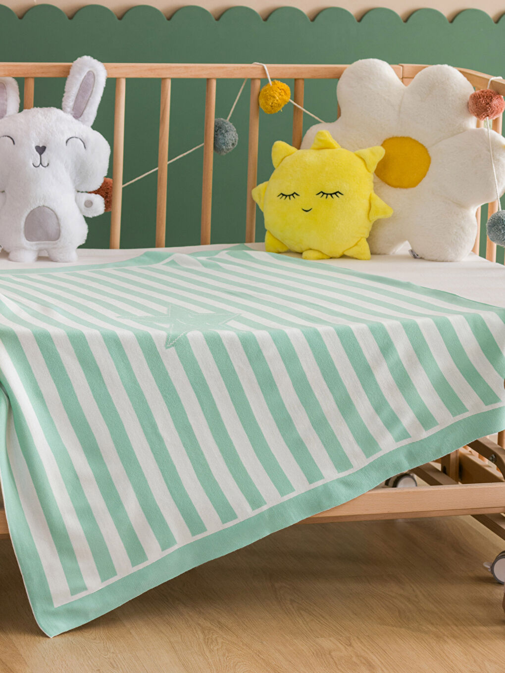 Ekru Yıldız Baskılı Erkek Bebek Battaniye