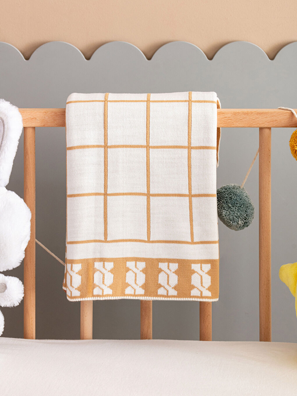 Kahverengi Desenli Erkek Bebek Battaniyesi-1