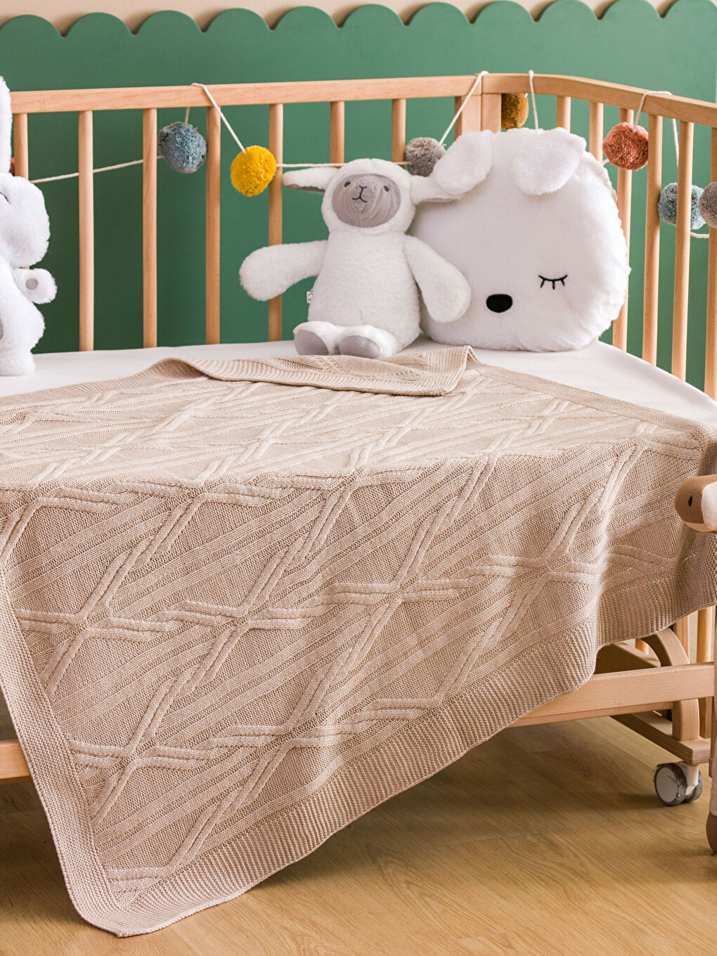 Bej Desenli Erkek Bebek Battaniye 85x95 cm