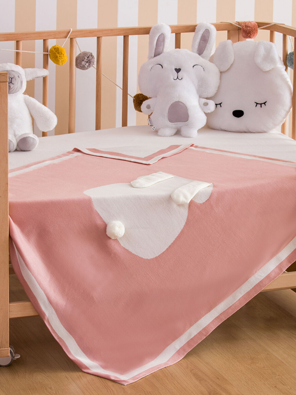 Pembe Desenli Kız Bebek Battaniyesi