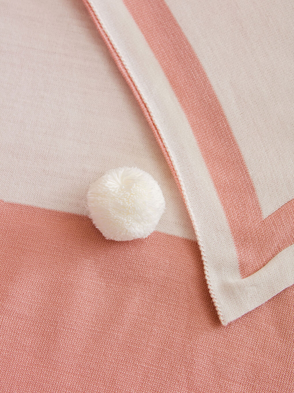 Pembe Desenli Kız Bebek Battaniyesi-3