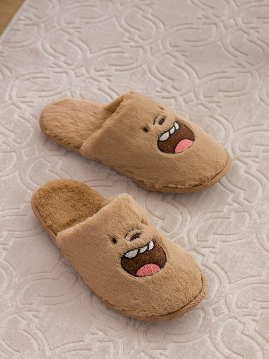 LCW HOME Printed Plush Women's House Slippers -W3EQ23Z8-F9C