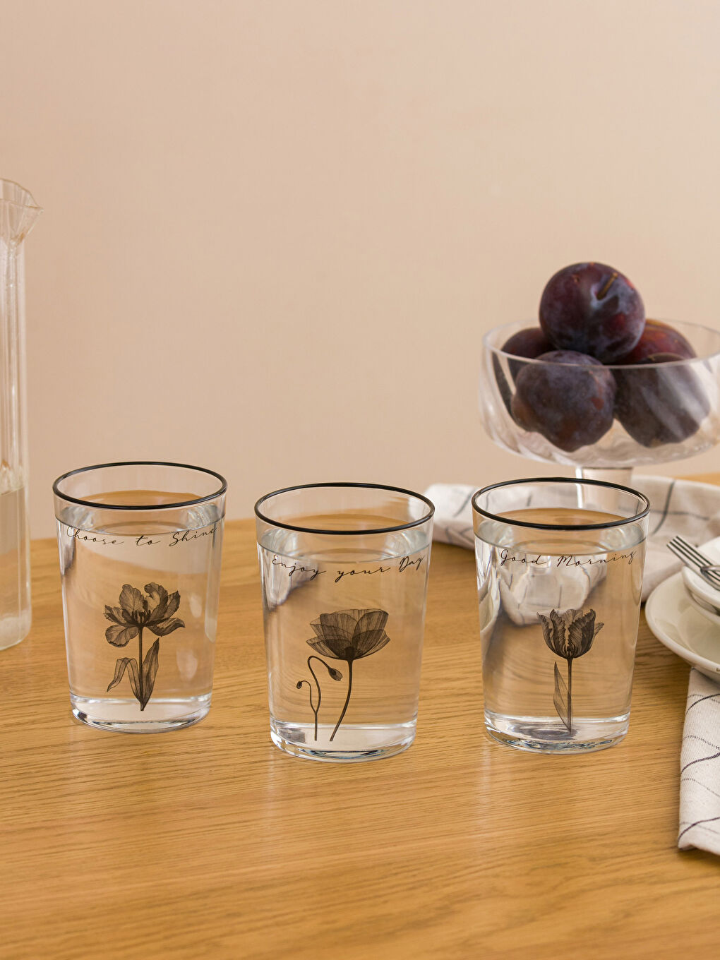 Siyah Çiçek Desenli Cam Bardak Seti 3'lü-1