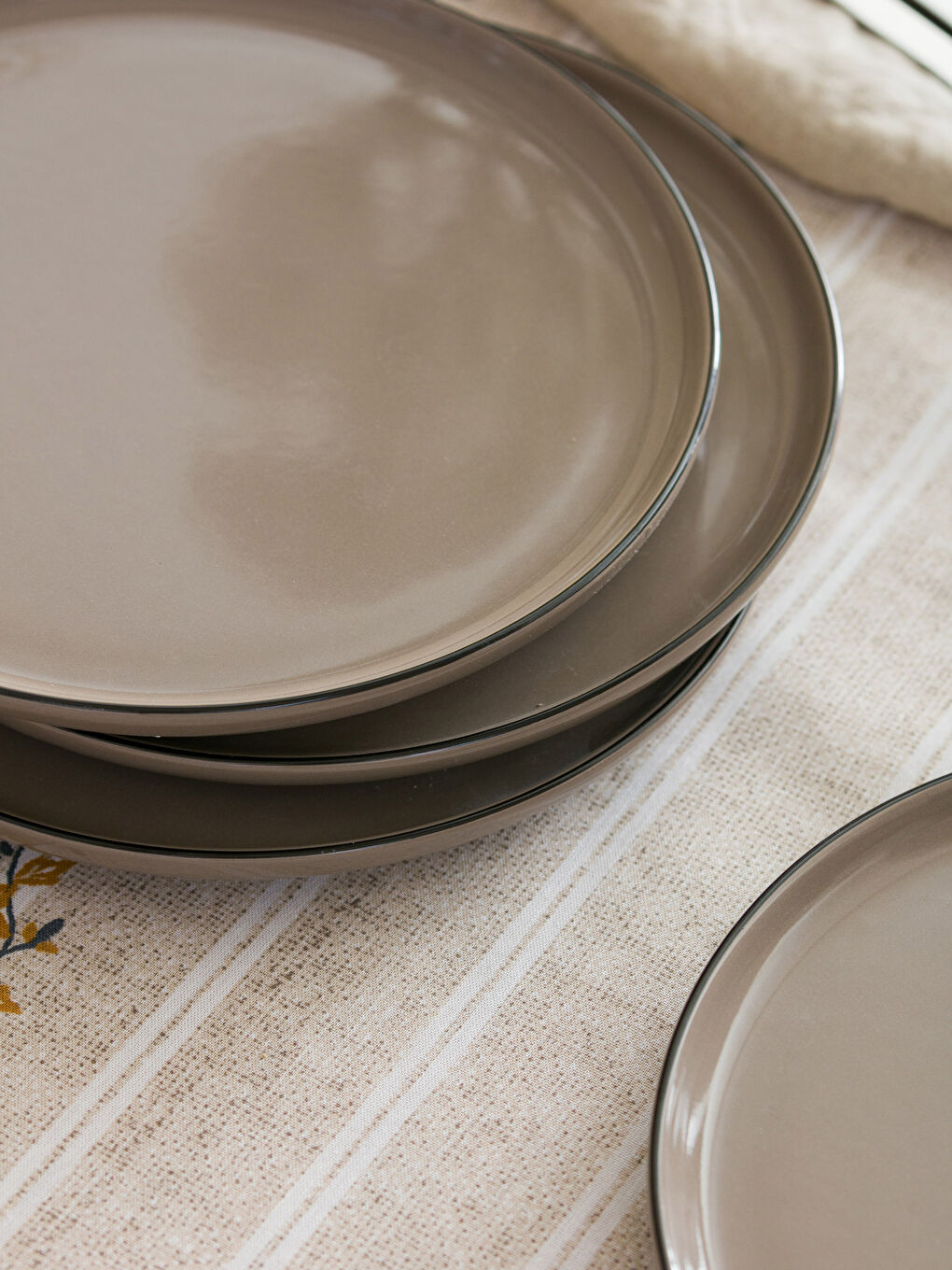 Keramik-Kuchenteller-Set, 4er-Pack-2