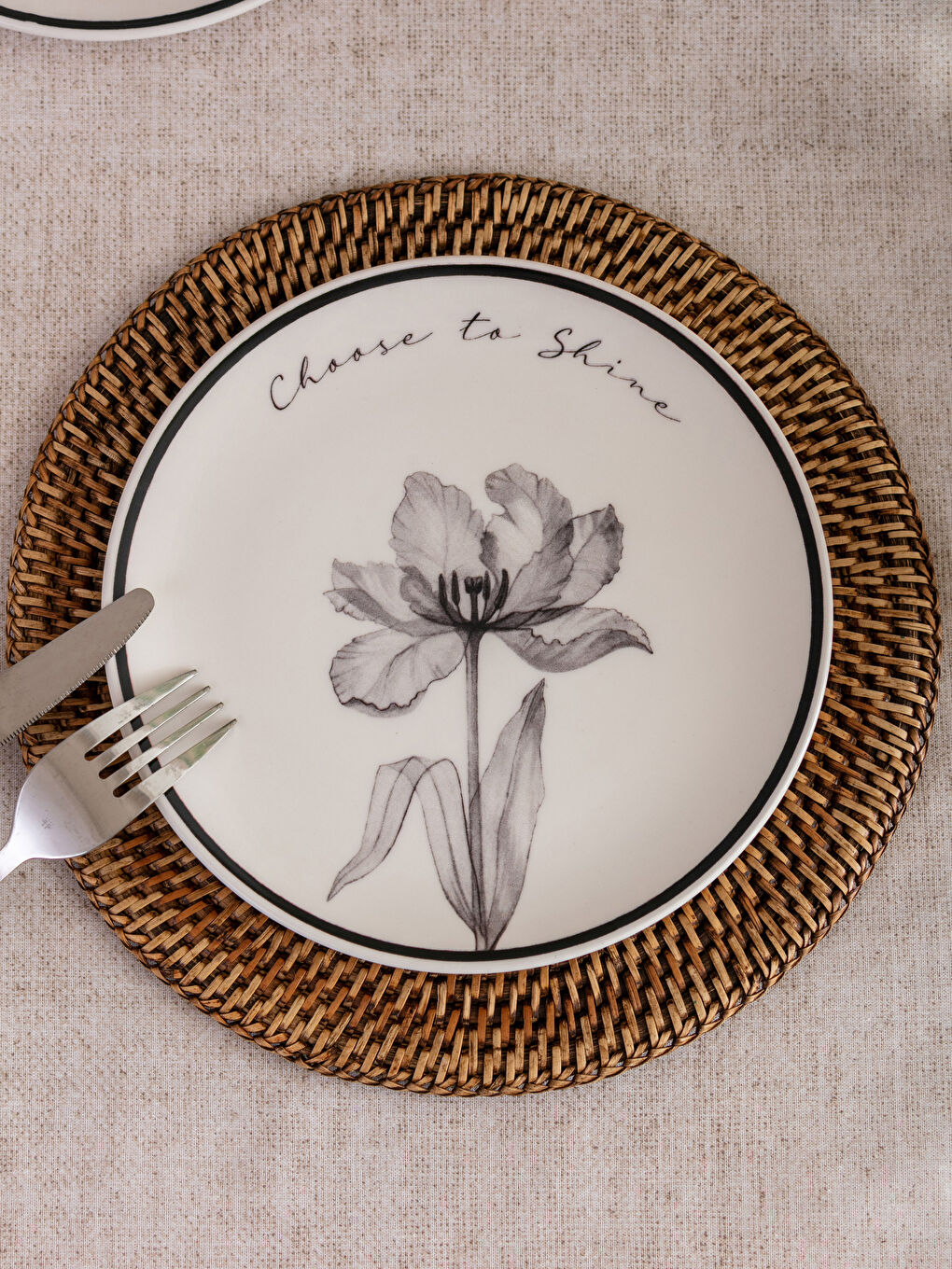 Комплект от 4 чинии за торта с цветен мотив-1