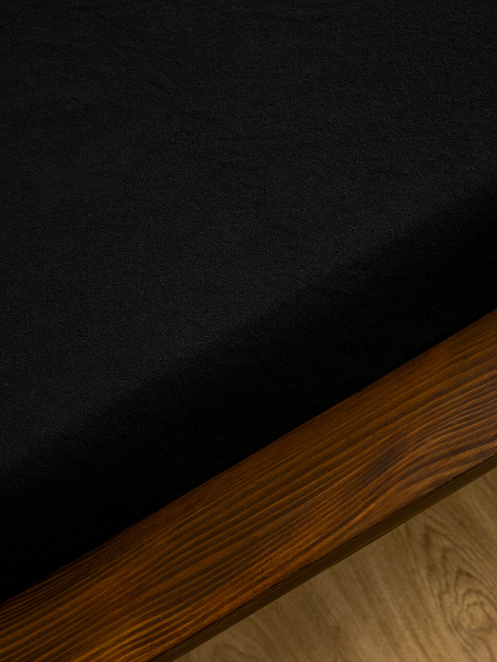 Siyah Çift Kişilik Lastikli Battal Boy Çarşaf 180x200x30-1