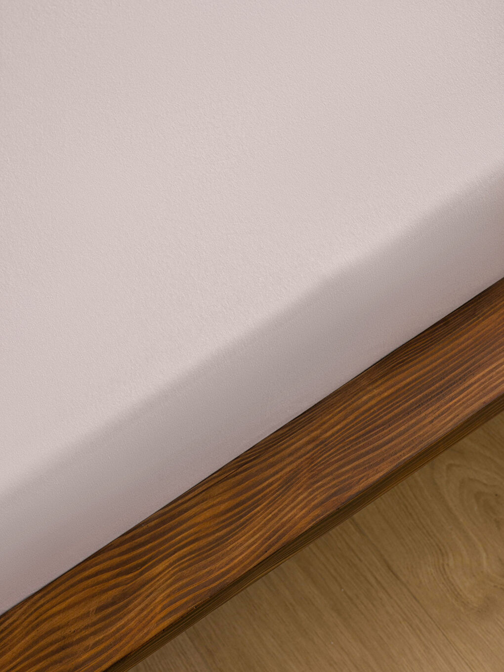 Bej Düz Pamuklu Çift Kişilik Lastikli Çarşaf 160x200x30 cm-1