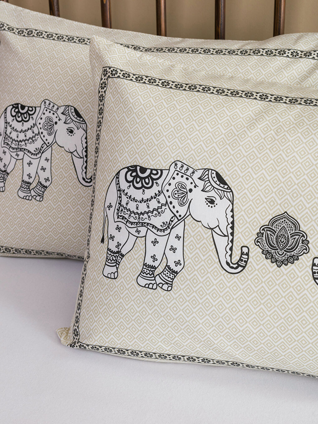 Față de Pernă cu Imprimeu Elefant, Set 2 Bucăți, 50x70 cm-2