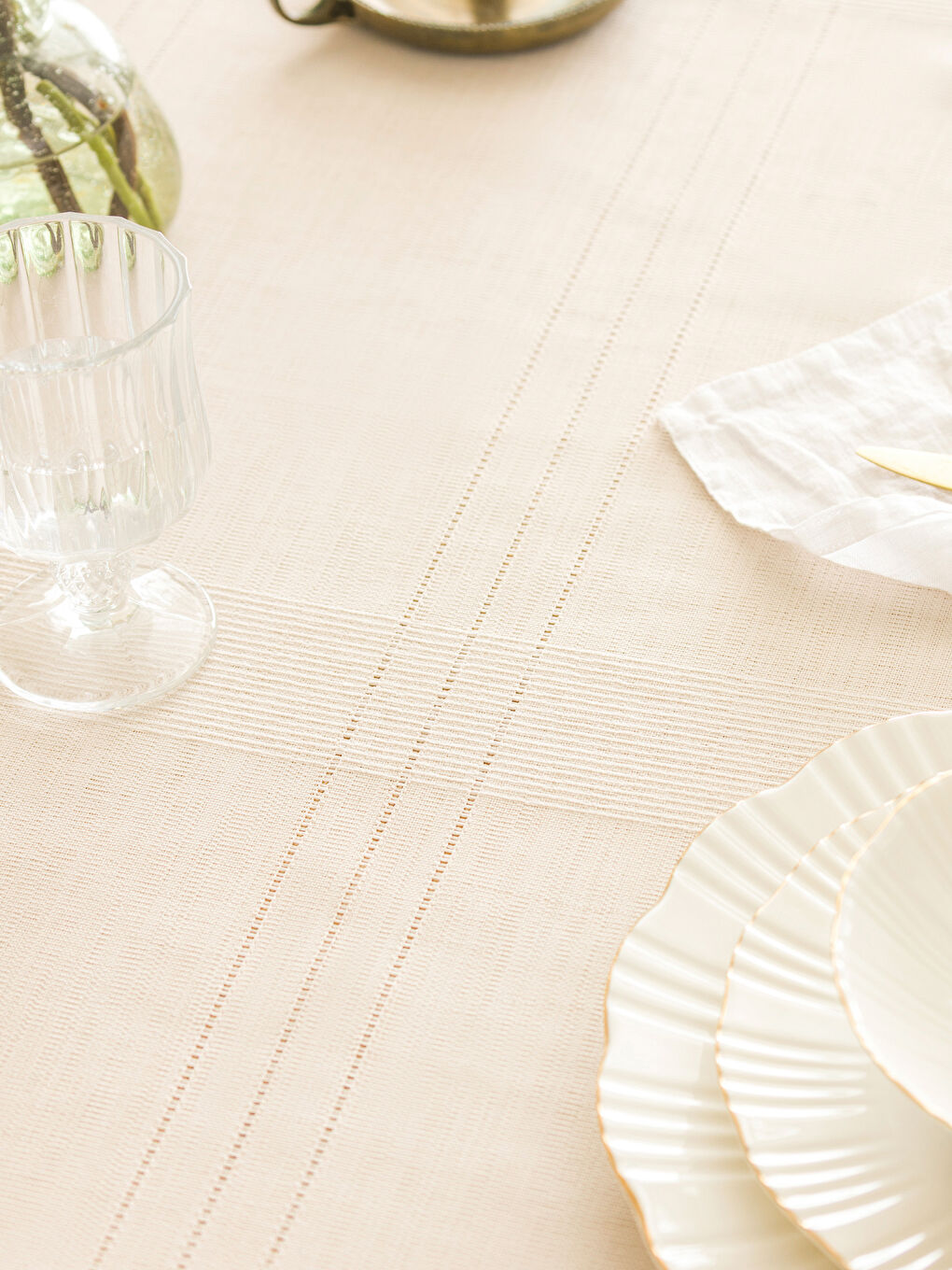 Bej Çizgi Desenli Masa Örtüsü 150x200 cm-3