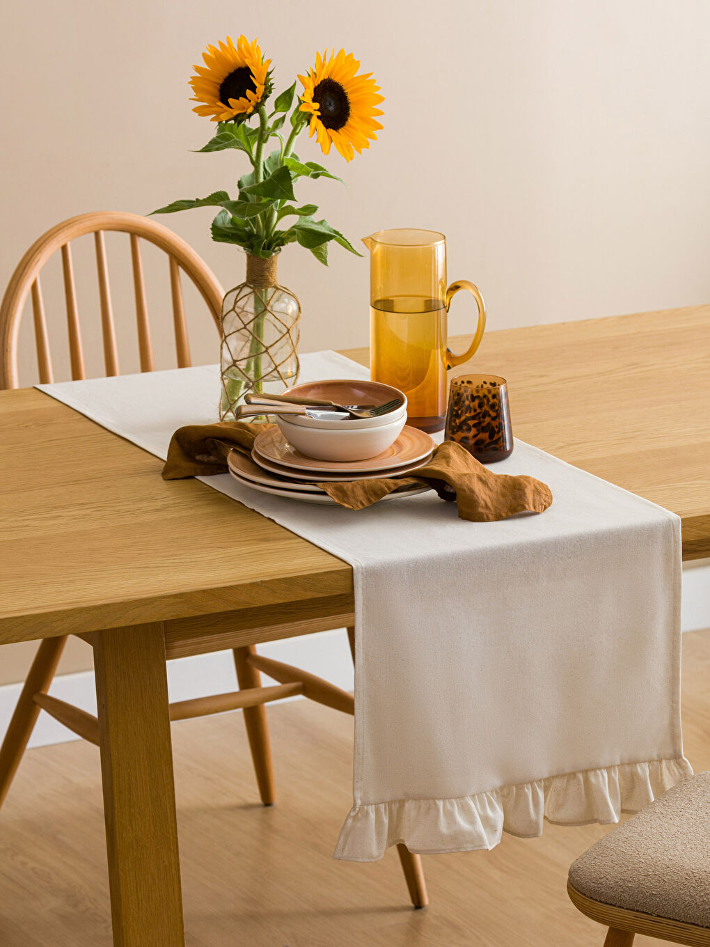 Bej Fırfır Detaylı Runner 45x150 cm