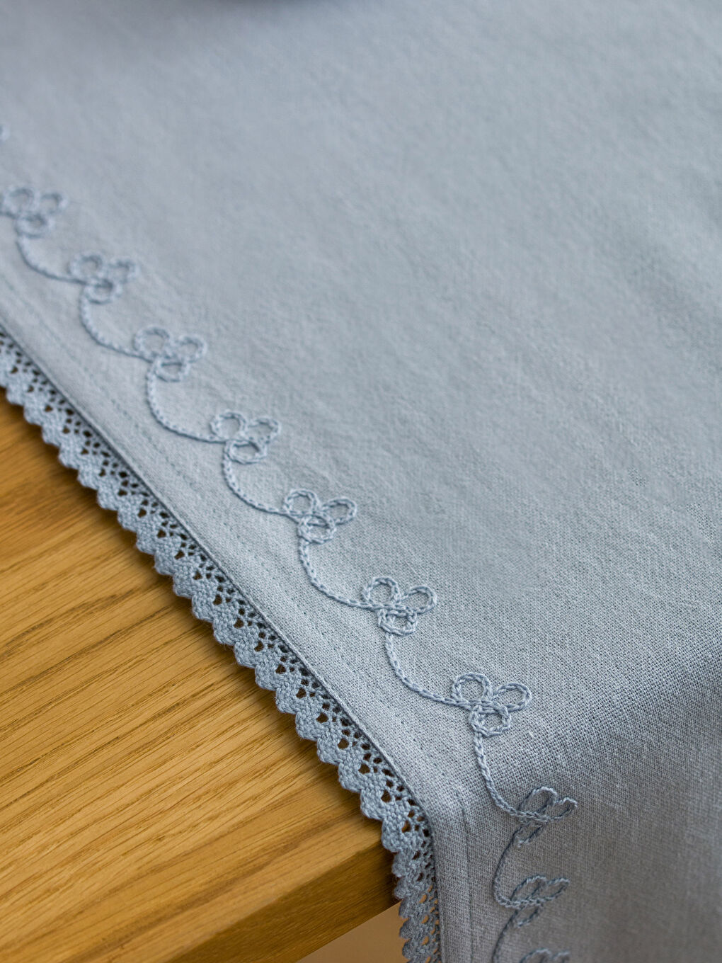 Traversă Cu Detalii Din Dantelă 45x150 cm-3