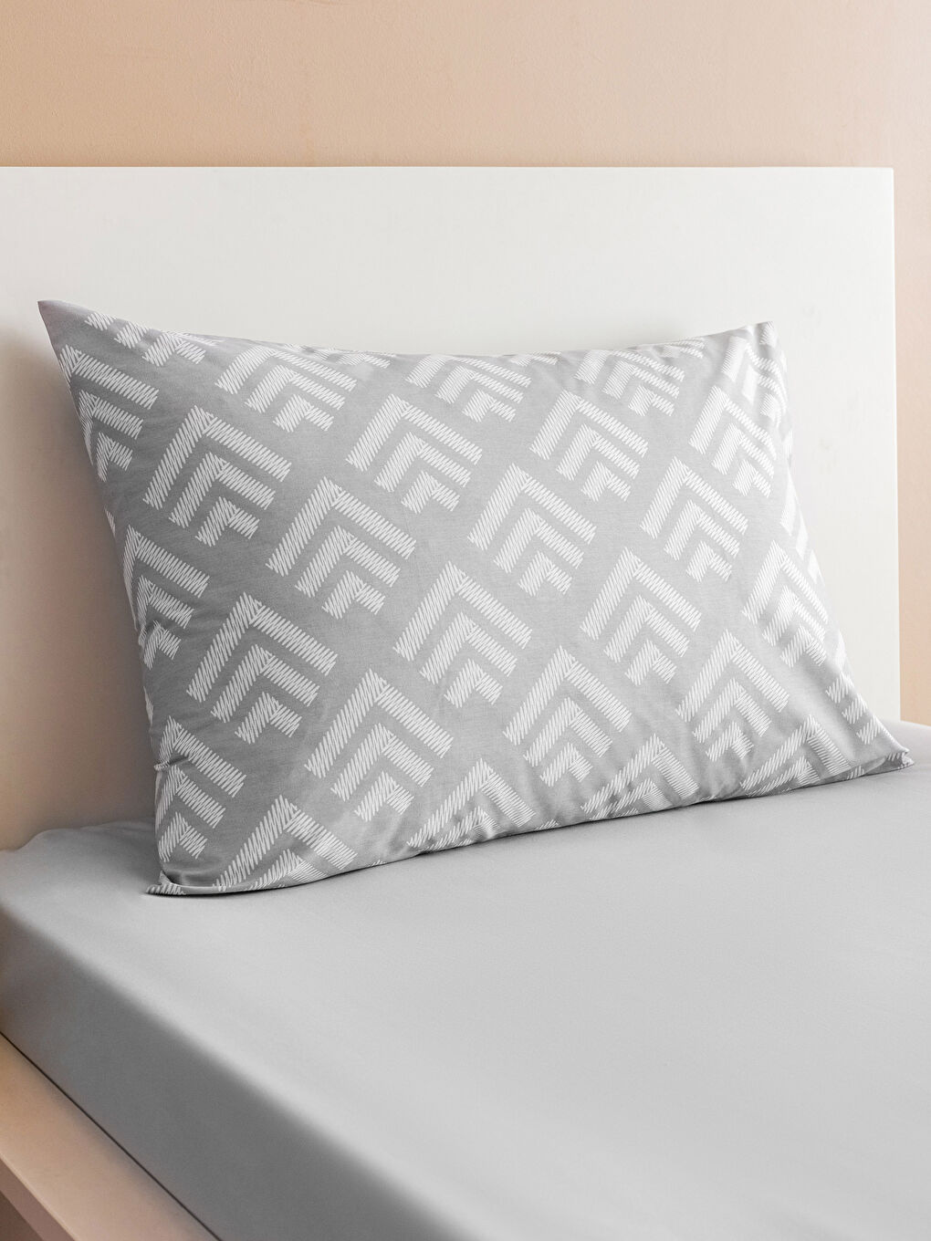 Gri Pamuklu Baskılı Tek Kişilik Nevresim Takımı-2