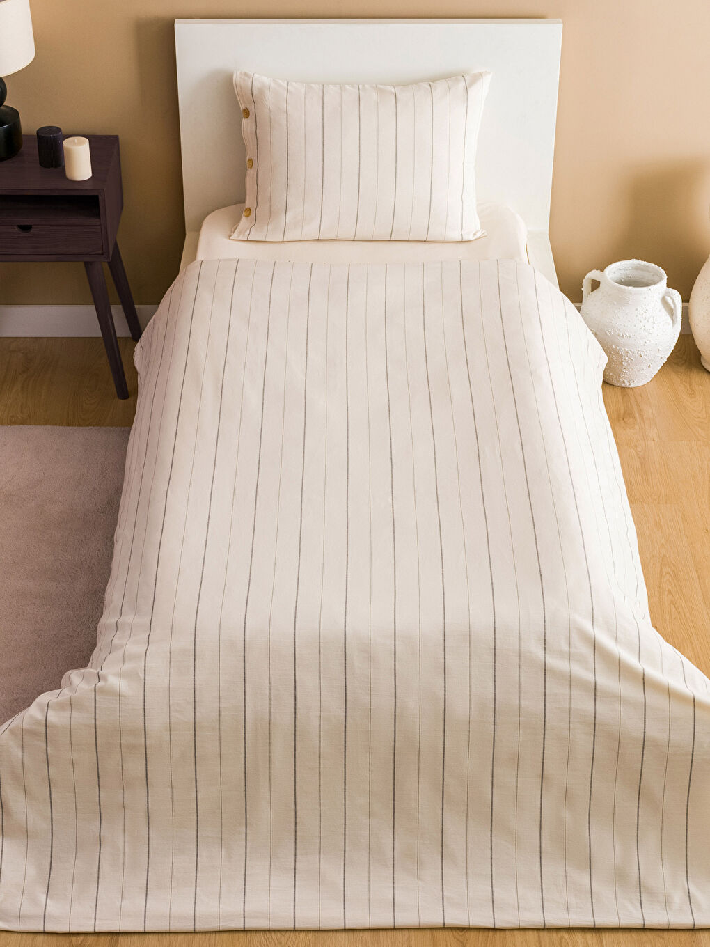 Ekru Çizgili Tek Kişilik Nevresim Takımı-1