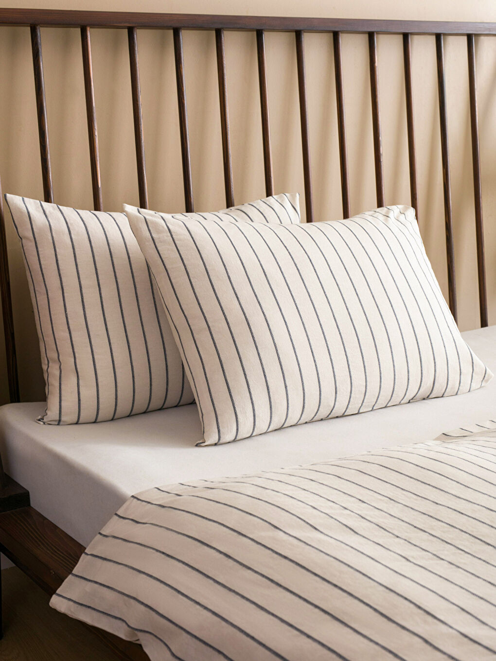 Karışık Çizgili Çift Kişilik Nevresim Seti-2