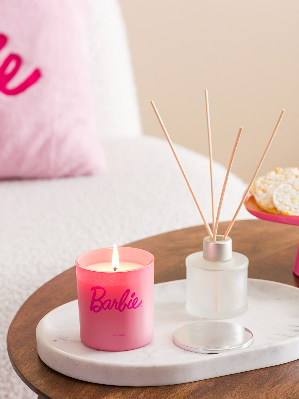 Pembe Barbie Baskılı Kapaklı Mum