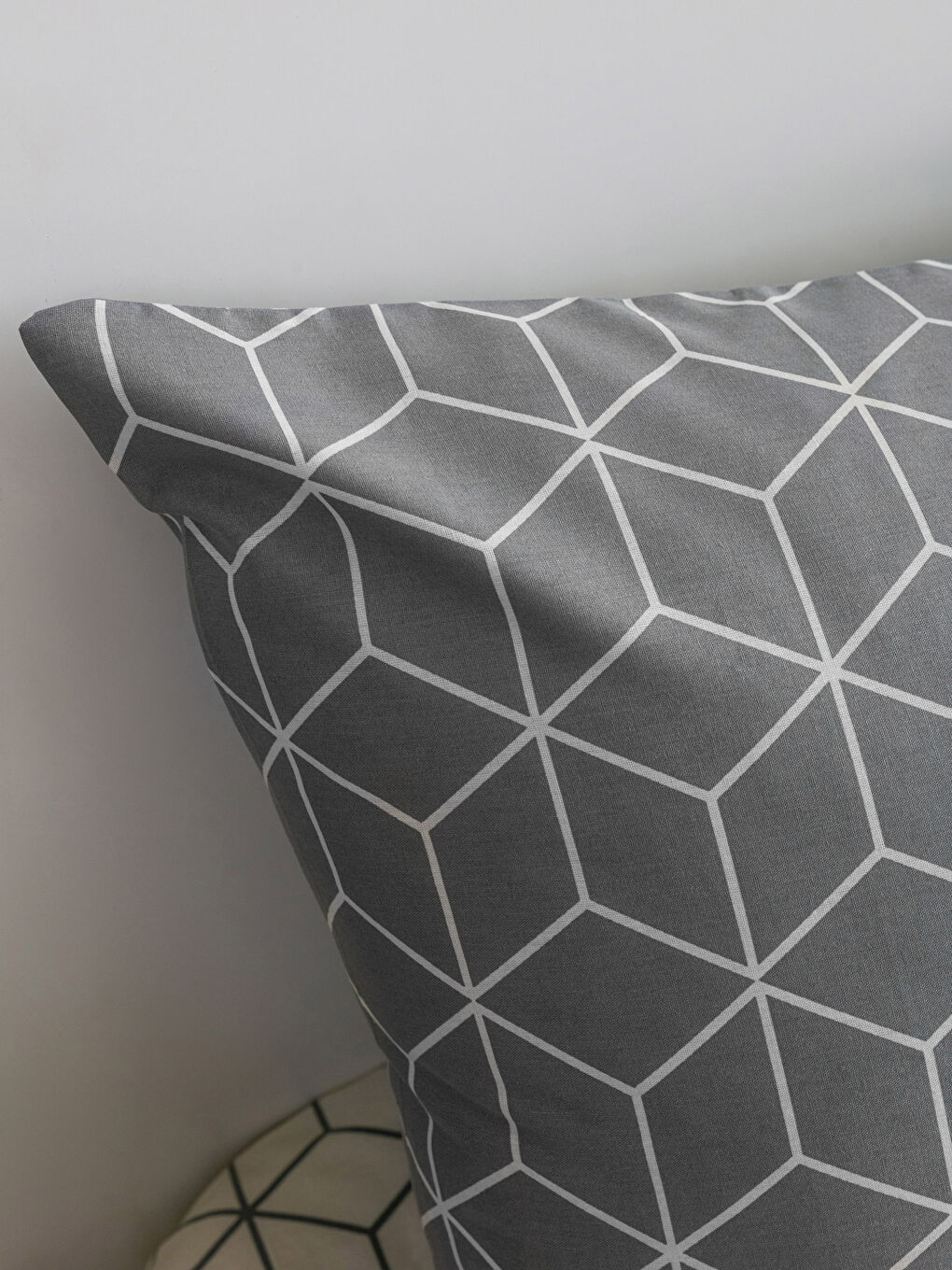 Gri Desenli Pamuklu Tek Kişilik Nevresim Takımı-3