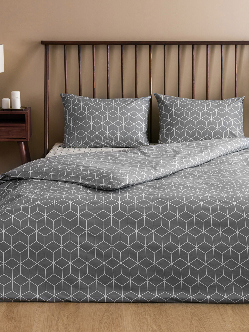 Gri Desenli Pamuklu Çift Kişilik Nevresim Takımı