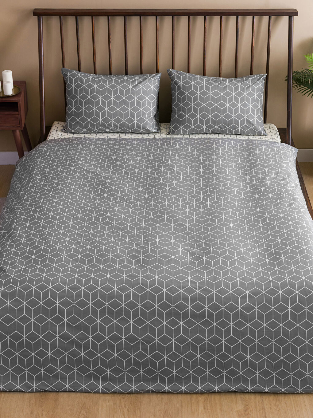Gri Desenli Pamuklu Çift Kişilik Nevresim Takımı-1