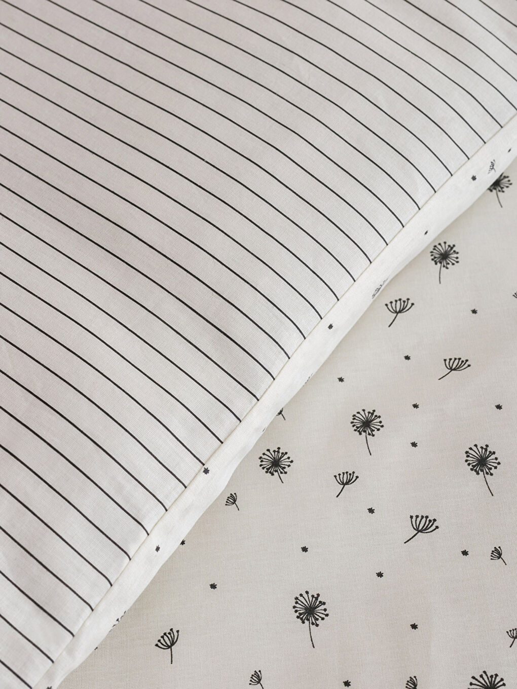 طقم غطاء لحاف مفرد بنقشة الزهور-4