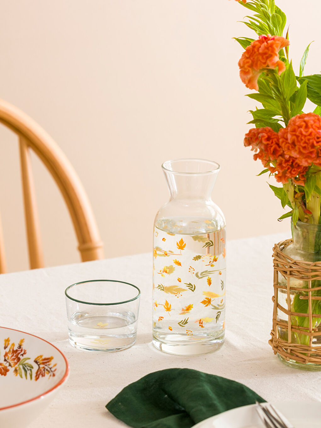 LCW HOME Glass Carafe Pitcher with Printed Glass Lid 700 Ml -W3FC60Z8-F9C