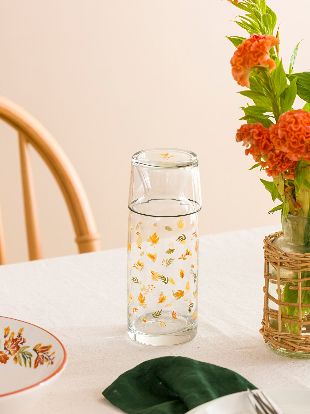 LCW HOME Glass Carafe Pitcher with Printed Glass Lid 700 Ml -W3FC60Z8-F9C