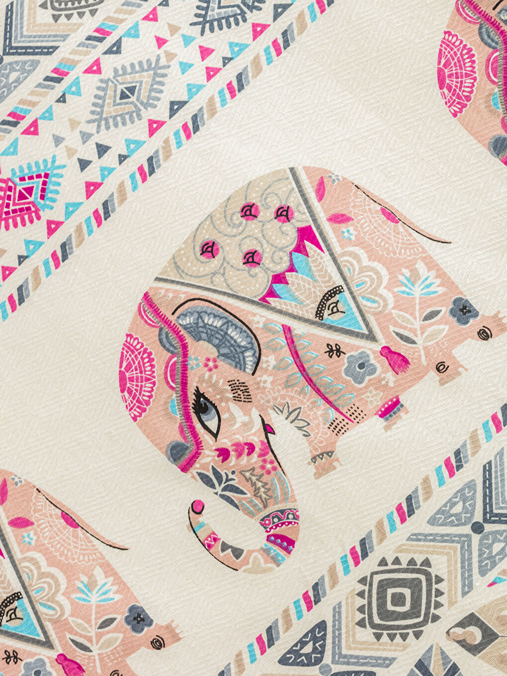 Ekru Fil Desenli Çift Kişilik Pike 200x230 cm-2