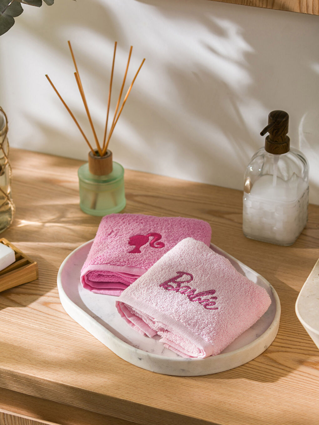 Pembe Barbie Nakışlı El Havlusu 2'li 30x50 cm-2