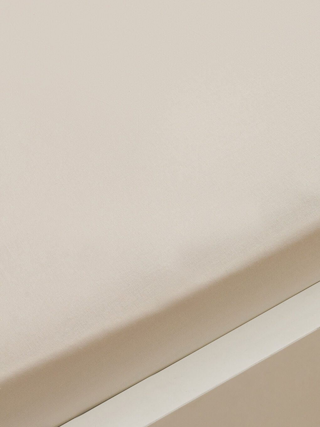 Bej Düz Pamuklu Lastikli Tek Kişilik Çarşaf 100x200x30 cm-3