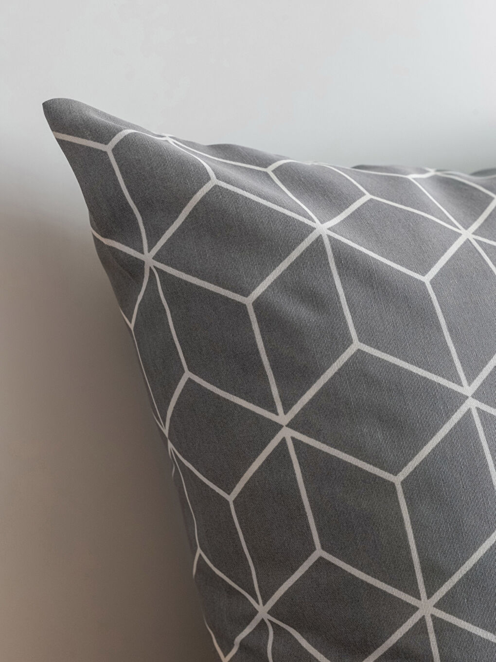 Gri Desenli Tek Kişilik Nevresim Seti-2