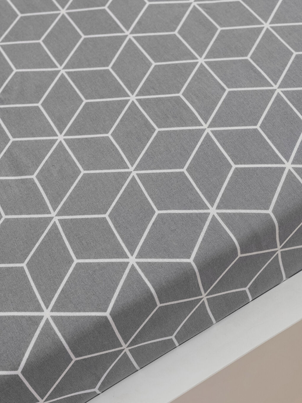 Gri Desenli Tek Kişilik Nevresim Seti-3