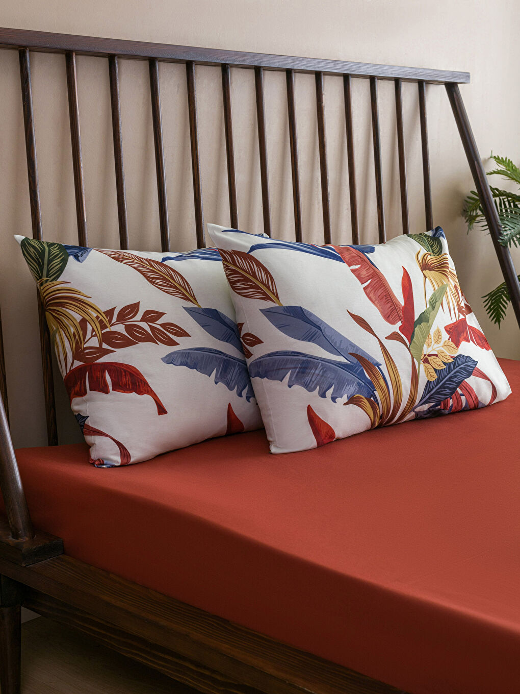 Karışık Desenli Pamuklu Çift Kişilik Nevresim Takımı-2