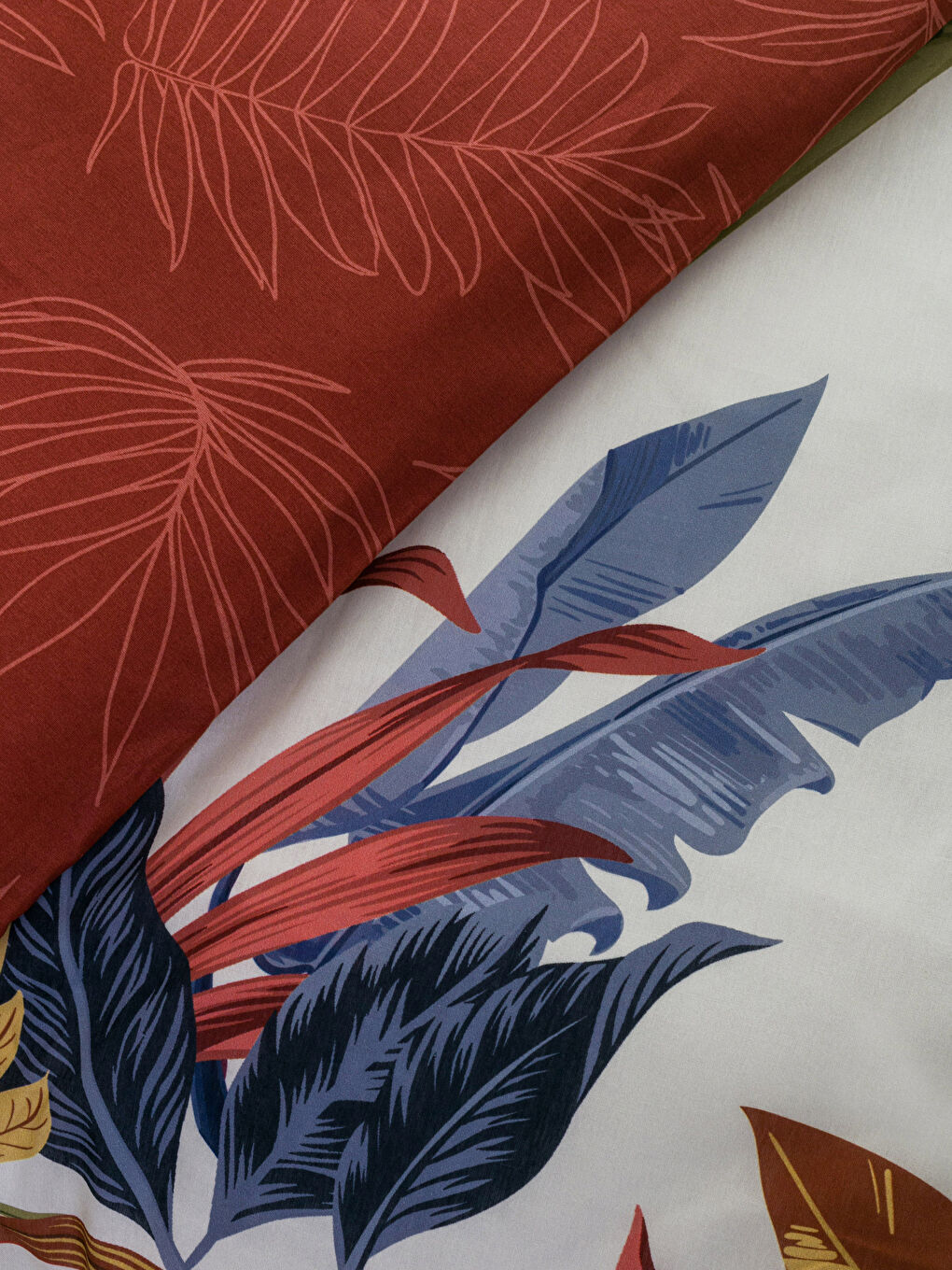 Karışık Desenli Pamuklu Çift Kişilik Nevresim Takımı-5