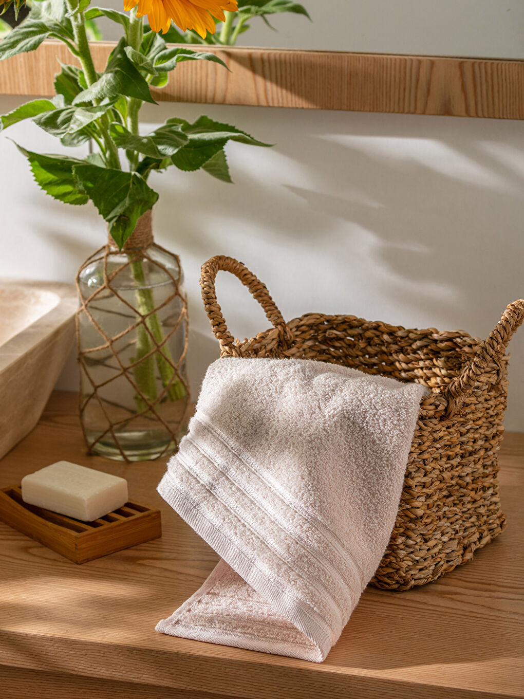 Bej Düz Bukle Yüz Havlusu