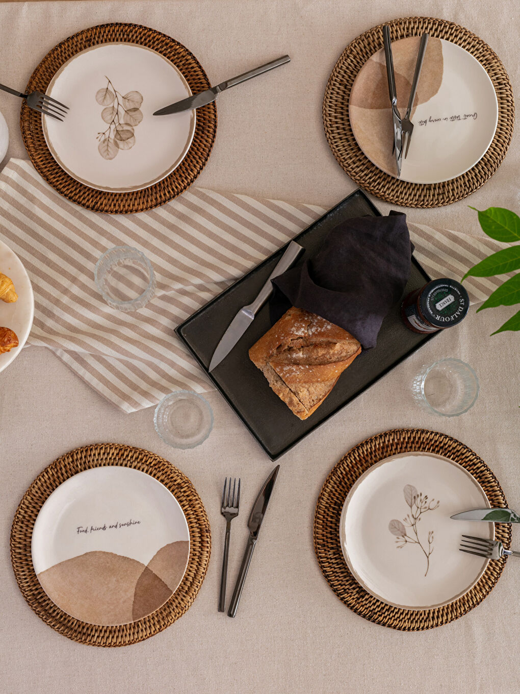 Bej Baskılı Seramik Pasta Tabağı Seti 4'lü