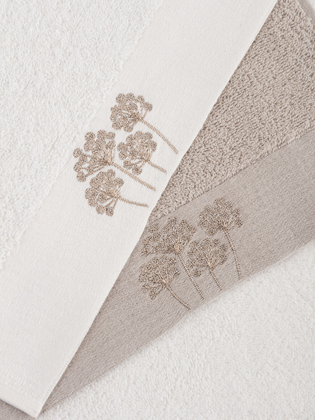 Serviette d'invité brodée Lot de 3 pièces 30x50 cm-3