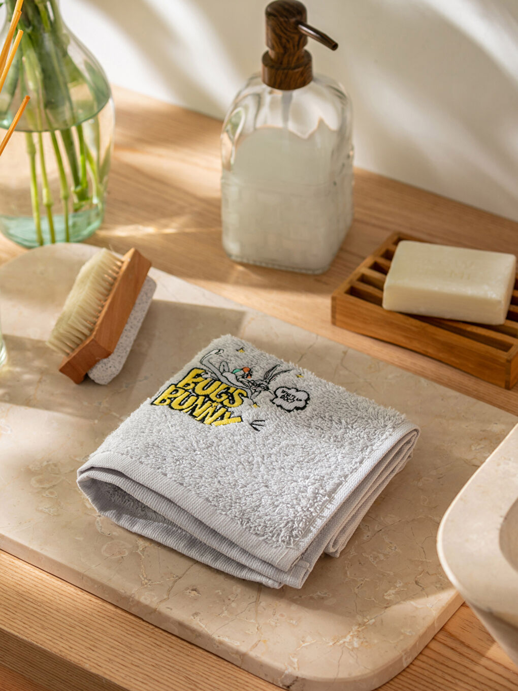 فوط يد مطرزة باغز باني 30x50 سم-1