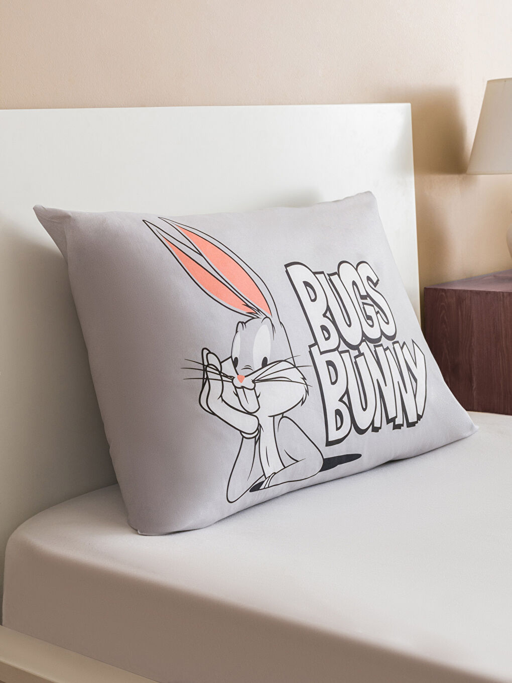 Karışık Bugs Bunny Baskılı Dokuma Yastık Kılıfı 50x70 cm