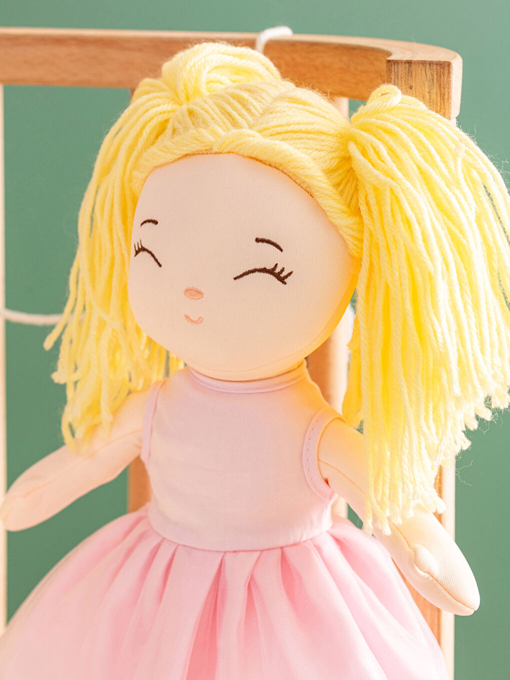 Karışık Nakışlı Dolgulu Pelüş Bebek Kırlent 35 cm-2