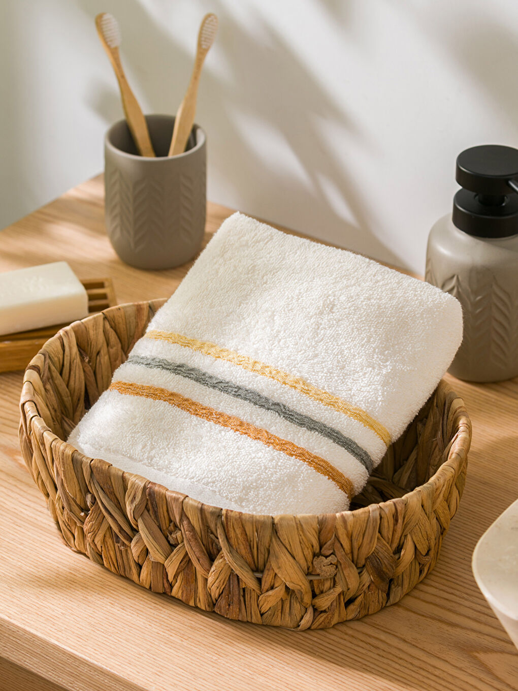 Cotton Embroidered Face Towel 50x80 cm