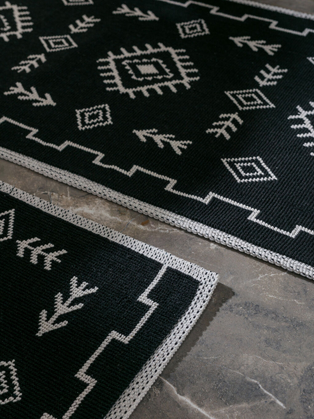 Ethnic Patterned Bath Mat 2-Pack-1