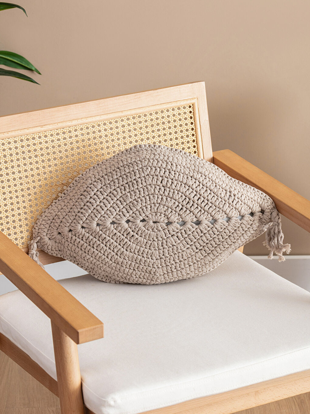 Tassel Detailed Macrame Filled Cushion 57x34 Cm-1