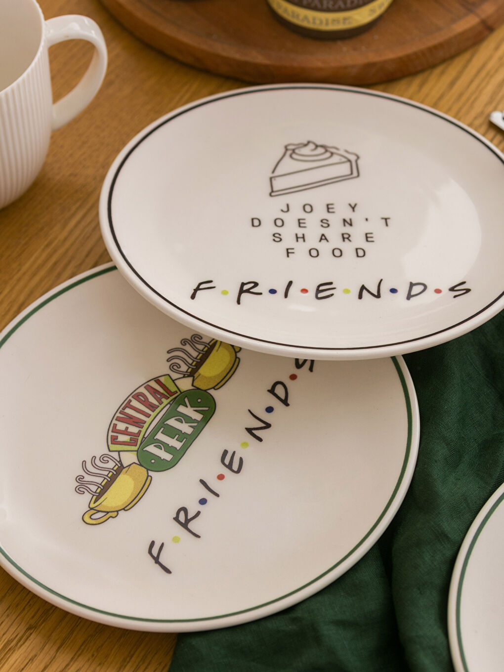 Friends Printed Ceramic Cake Plate Set of 4-2