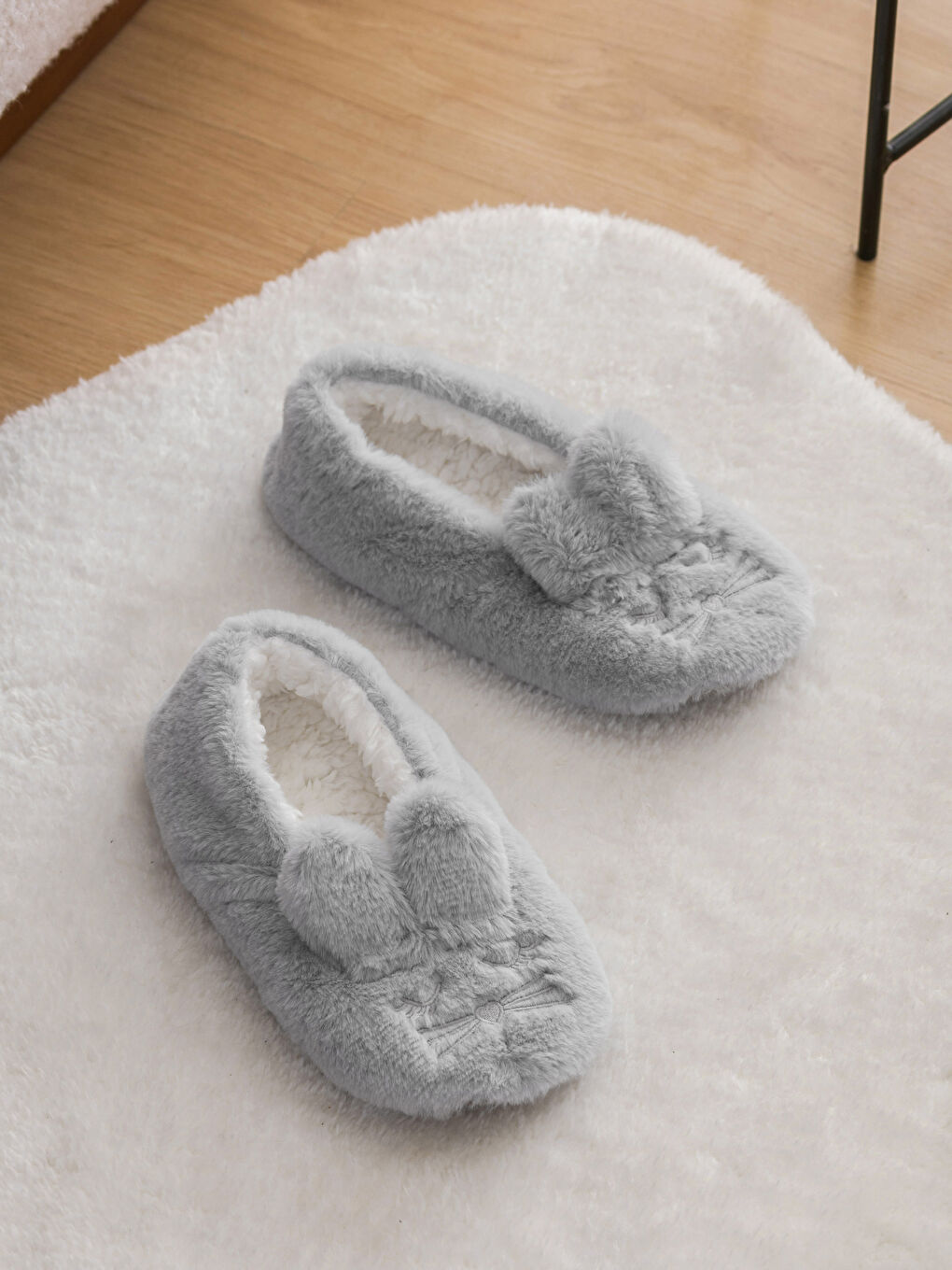 Pantoufles Peluche Femme Motif Lapin-1