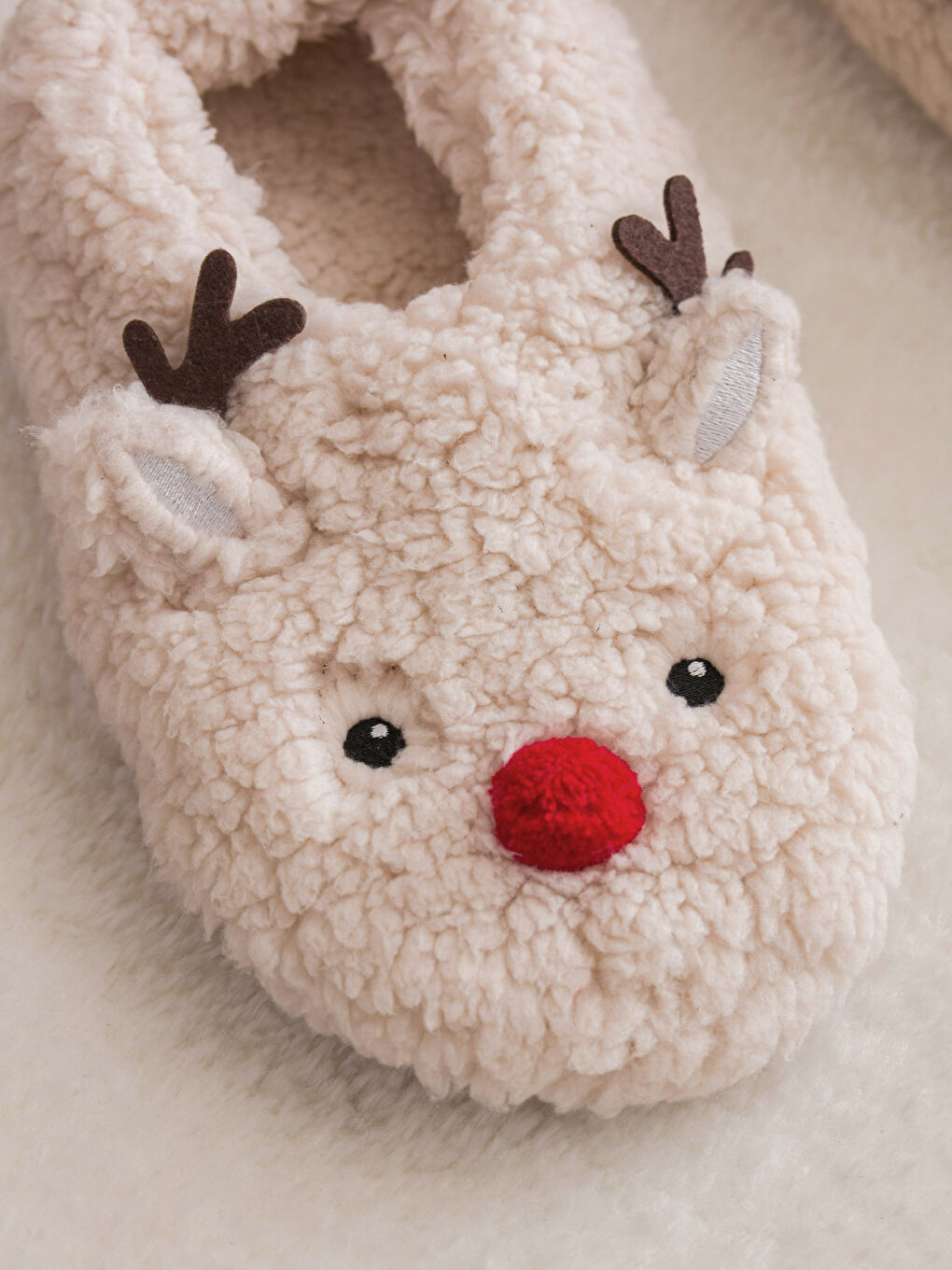 Papuci de casă cu Detalii Broderie Aplicată 3D pentru Femei-2