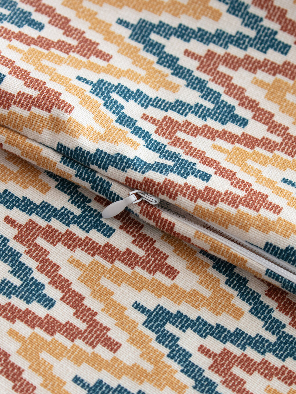 Karışık Desenli Dolgulu Kırlent 45x45 cm-3