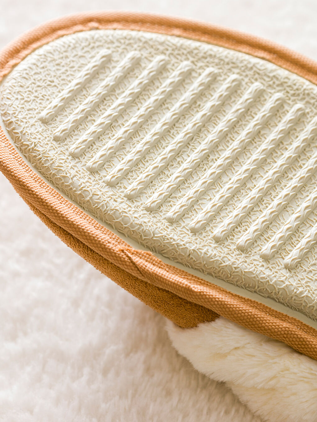 Kahverengi Önü Kapalı Süet Kadın Ev Terliği-3