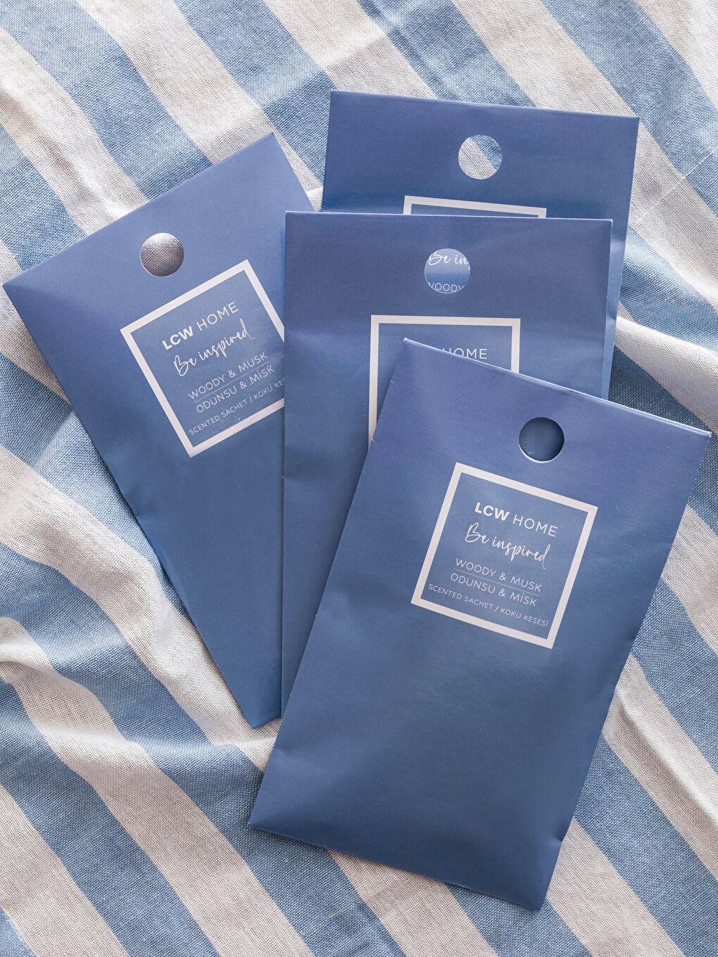 Mavi Beyaz Misk Koku Kesesi 4'lü